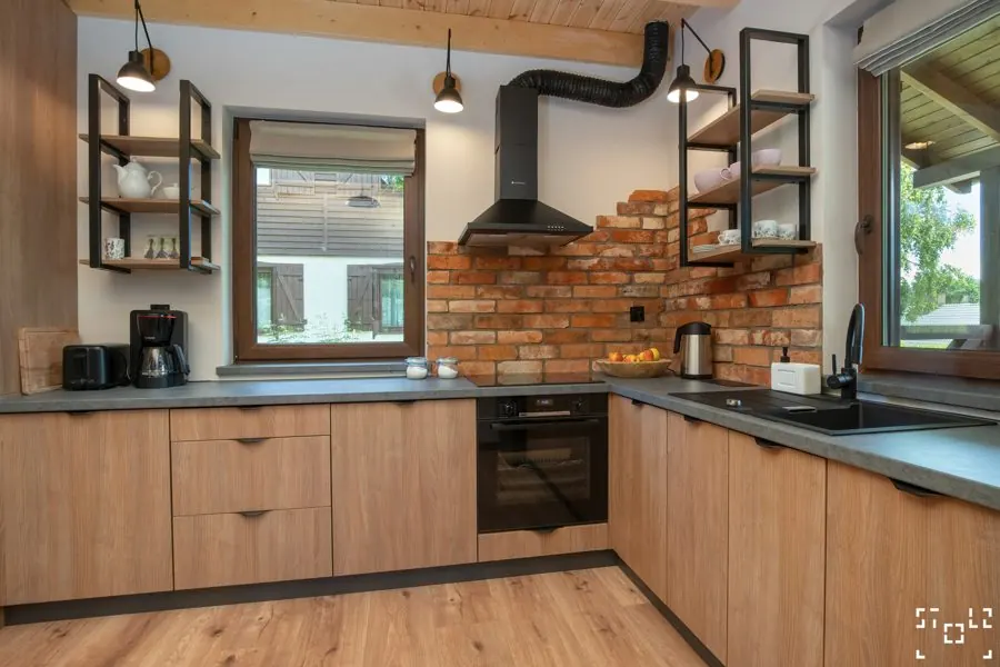 Kitchen with wooden fronts